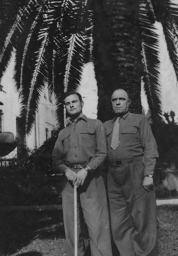 D&eacute;cembre 1945
Philippe (de retour de guerre, bless&eacute;)